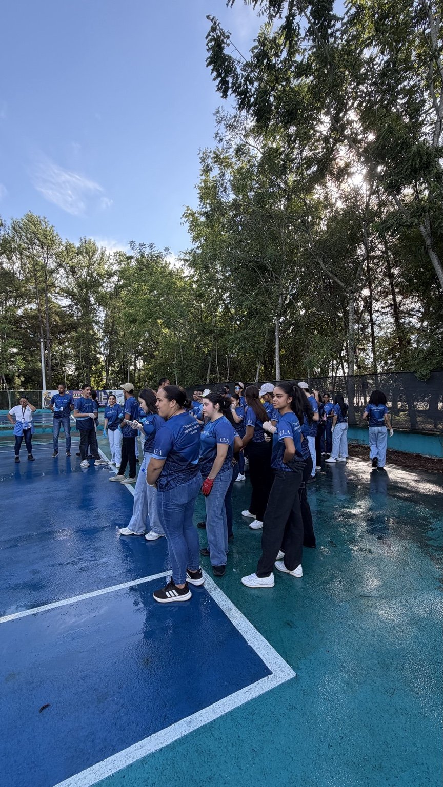 Fundación Te Quiero Verde RD realiza jornada de limpieza junto al Colegio La Altagracia.