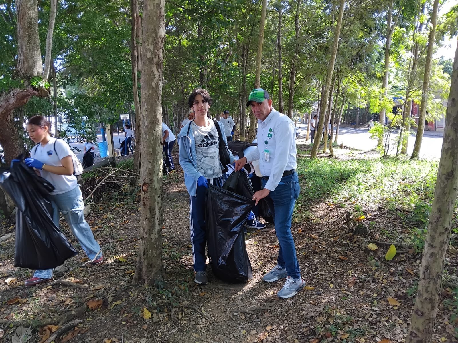 Reforestacion del rio Jaya
